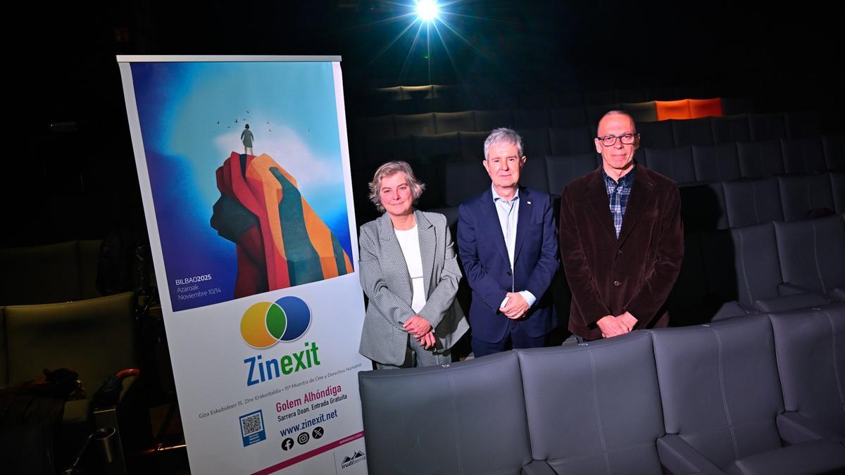 La viceconsejera Arritxu Marañón, el concejal Iñigo Zubizarreta y Octavio González, en la presentación