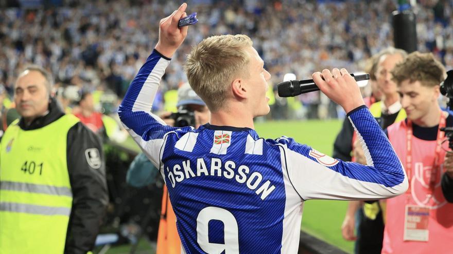 Óskarsson se atreve con su canción: "Por la mañana café..."