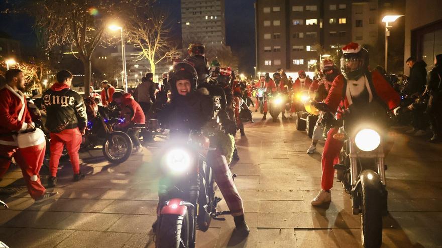 La 'Papanoelada' motera atraviesa Vitoria