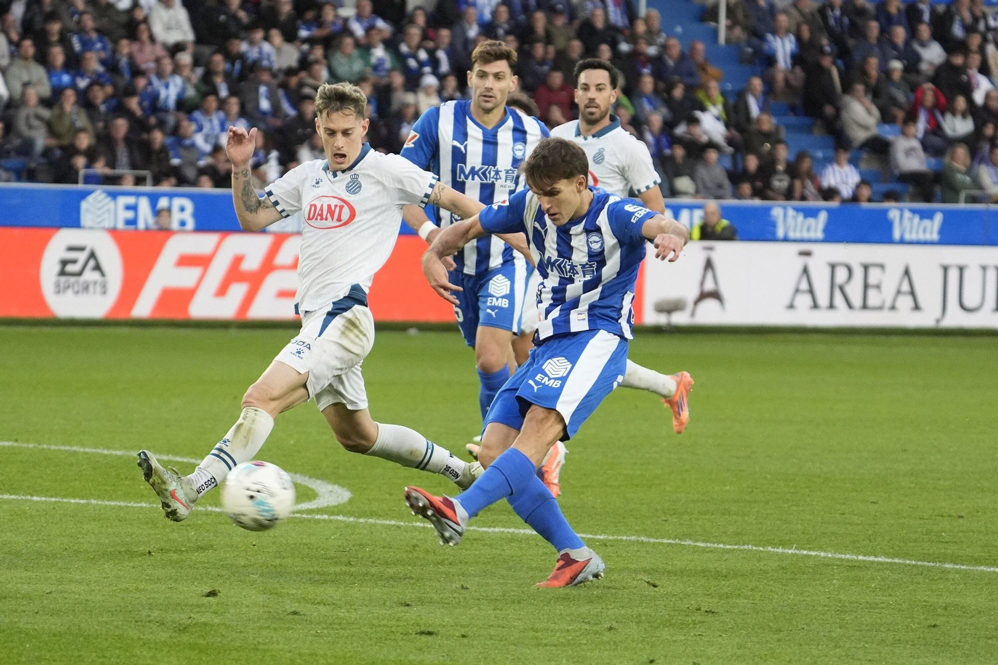 En imágenes: Todas las fotos del Alavés-Espanyol en Mendizorroza (2-1)