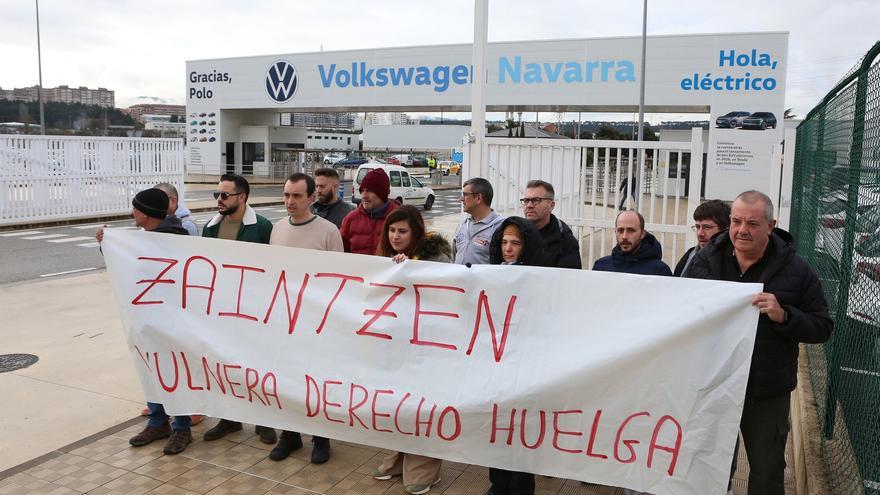 La plantilla que protege los coches que fabrica Volkswagen Navarra se declara en huelga