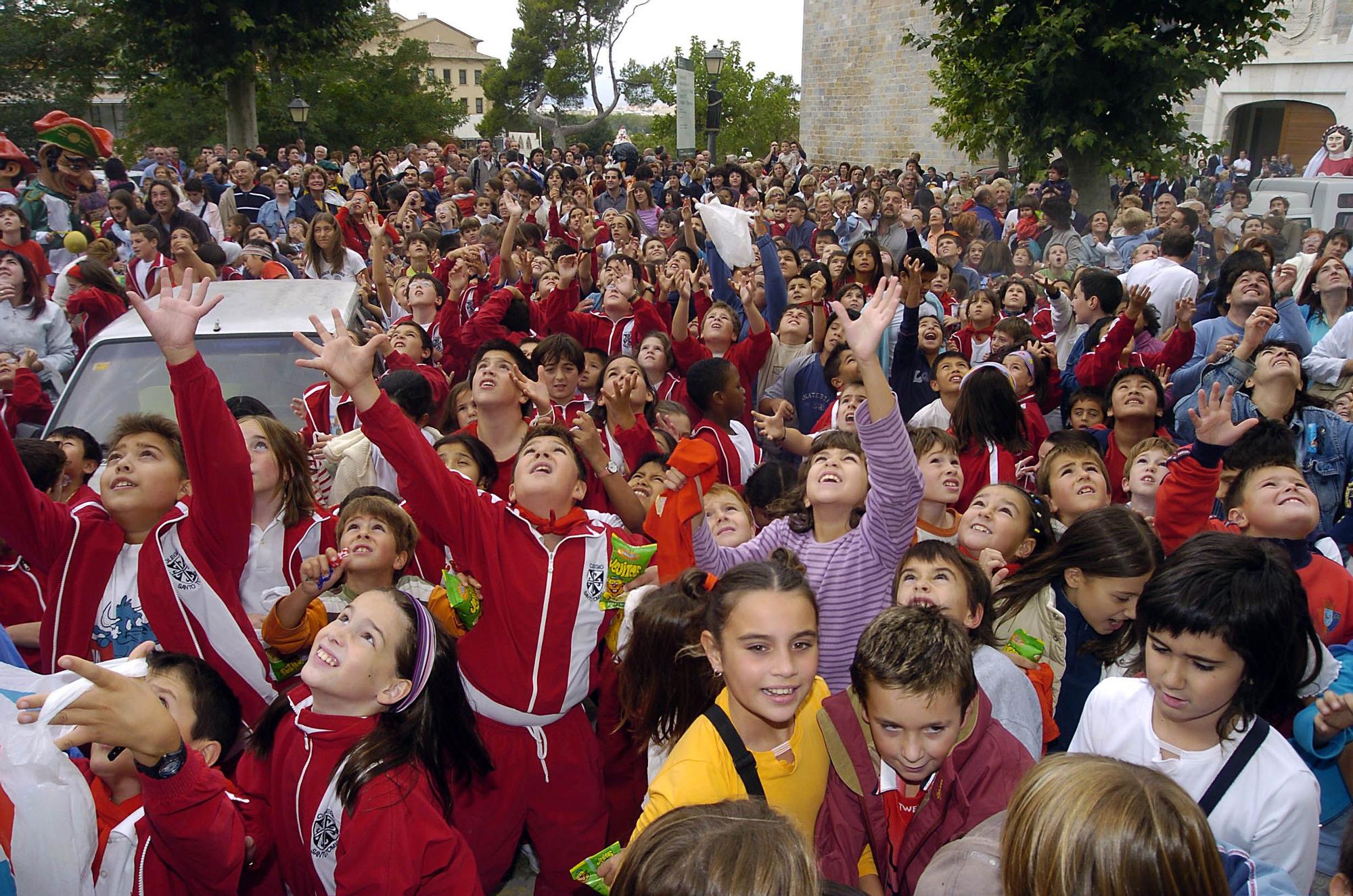 Protagonistas del cohete de San Fermín Txikito a lo largo de los años