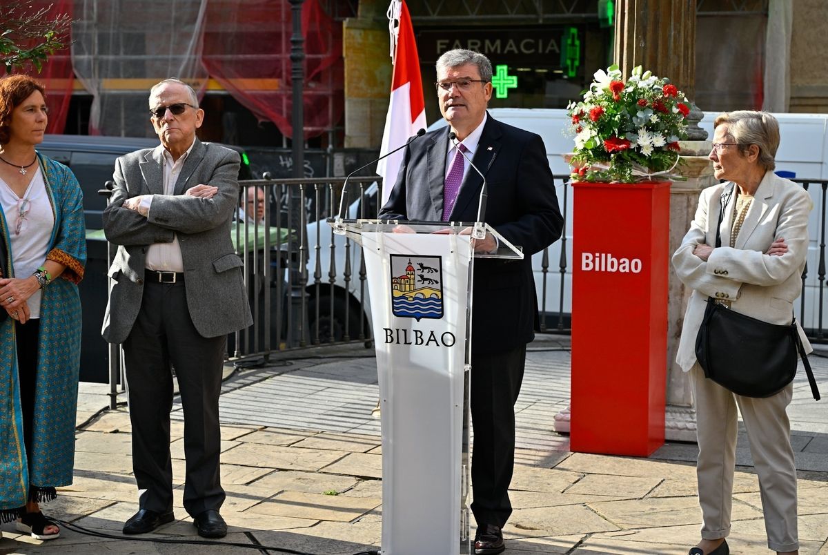 Bilbao recuerda en el homenaje a Unamuno su defensa de "la libertad y la dignidad humana"