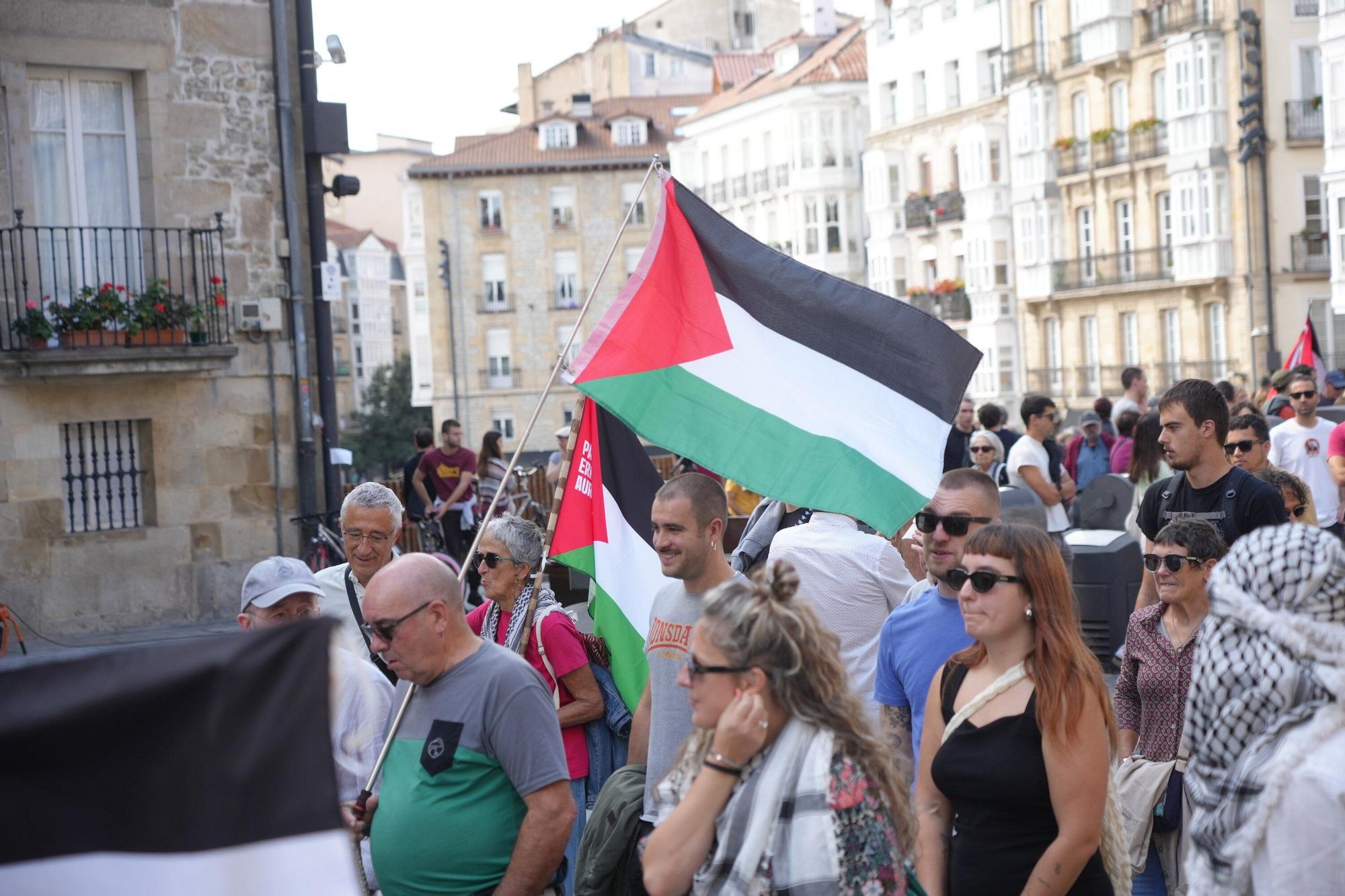 En imágenes: Manifestación en Vitoria-Gasteiz a favor de Palestina