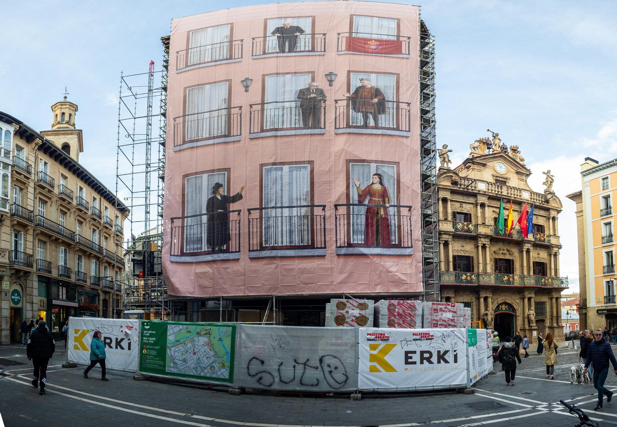 “Pamplona, con Nombre Propio”: 19 personajes en los balcones de Casa Seminario