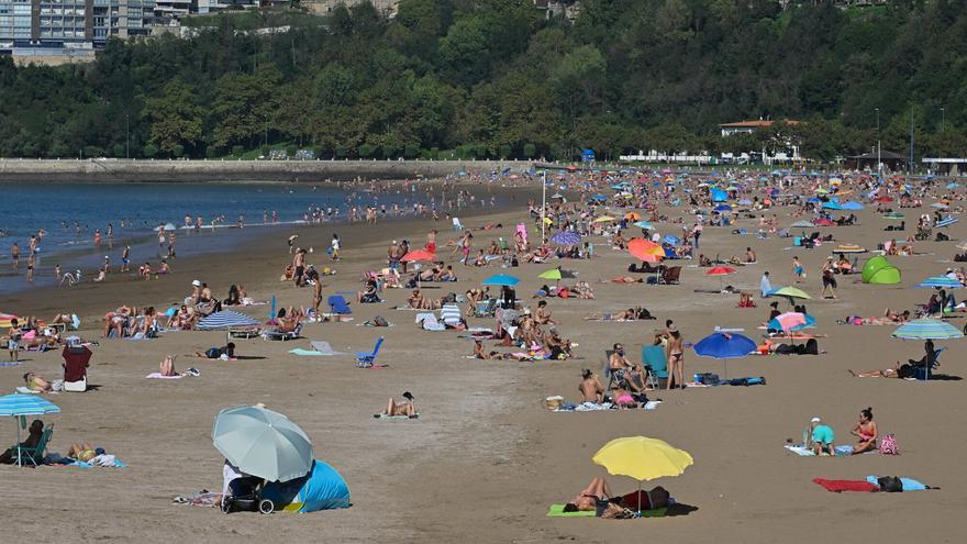 La Diputación de Bizkaia analizará qué hacer con los juguetes que se pierden en las playas