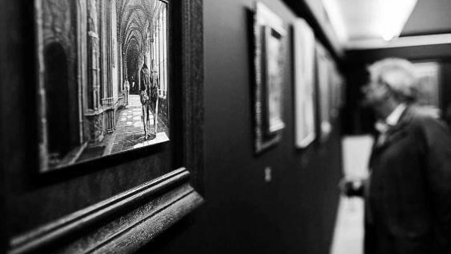 La Catedral de Pamplona protagoniza el lienzo de la imagen.