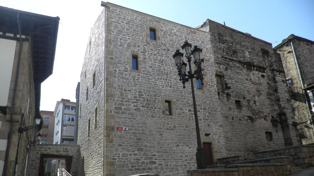 Torre de Torrekua, en el casco antiguo.