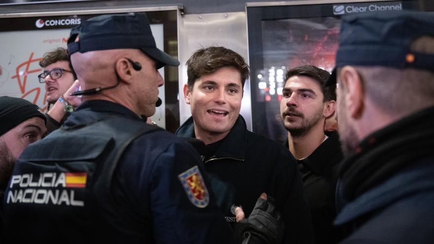 Marlaska investiga la agresión de Vito Quiles a Sarah Santaolalla: "Ya es hora de responder con toda la fuerza de la ley"