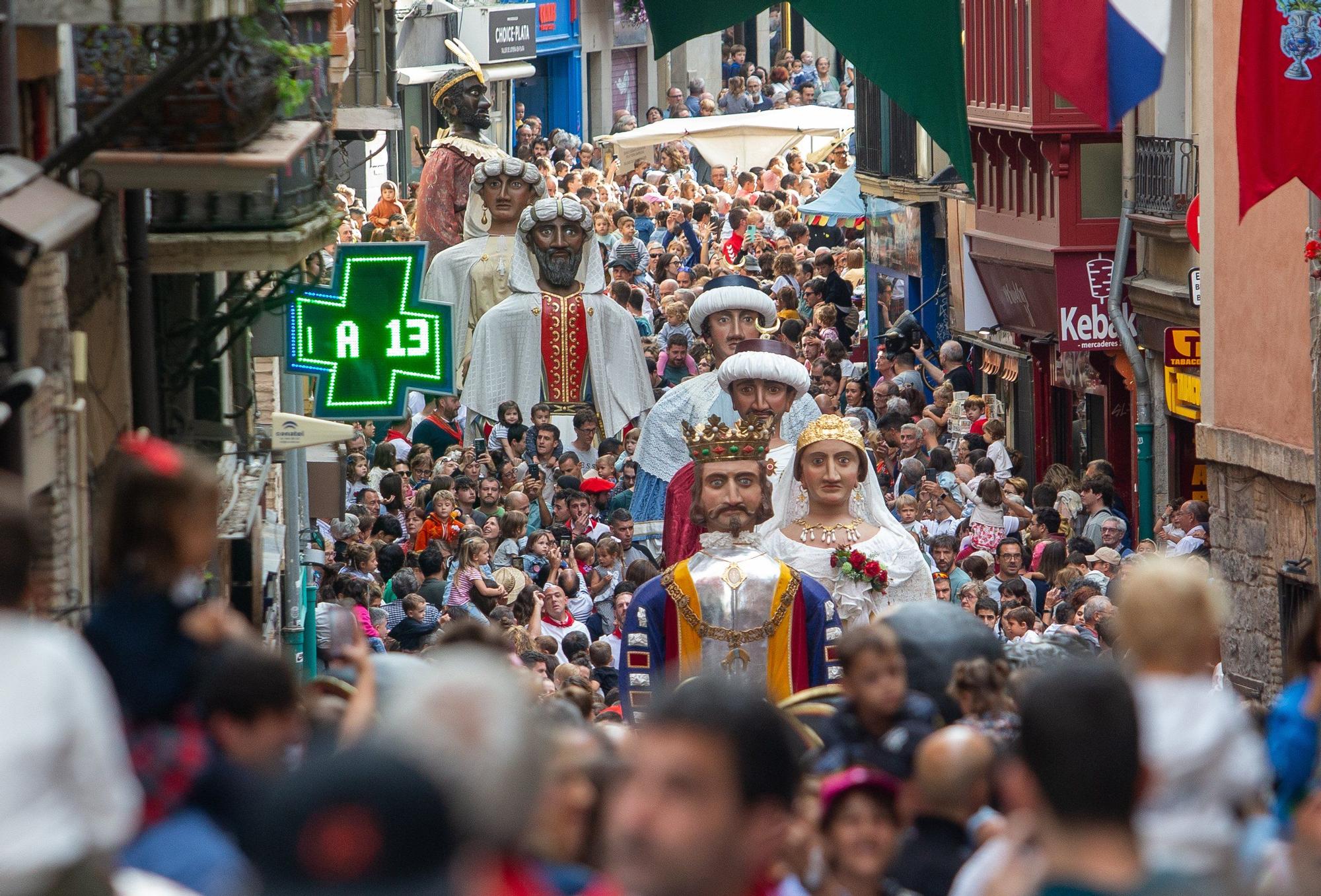 Fotos de la Comparsa de Gigantes