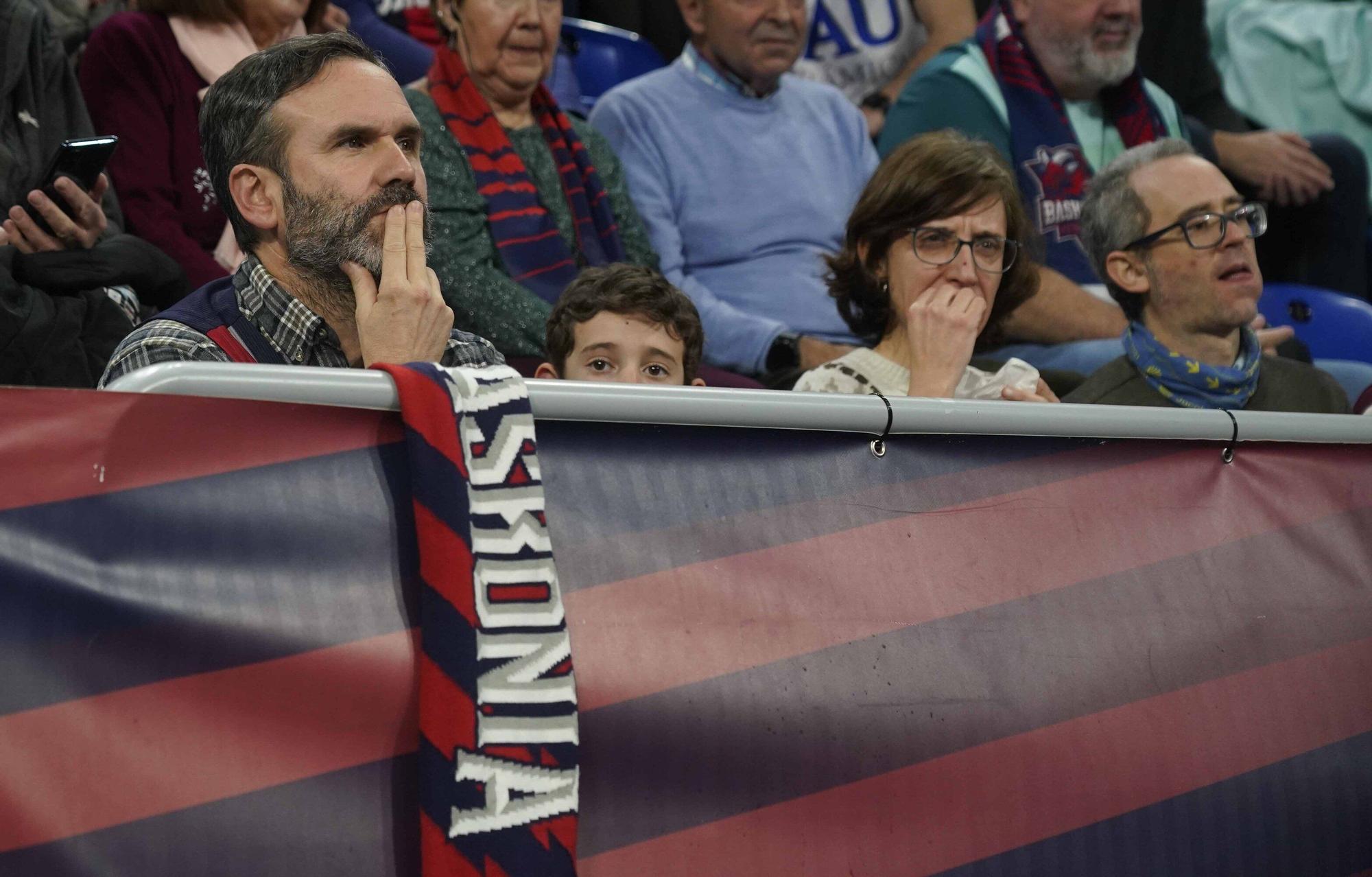 ¡Búscate en las fotos del Baskonia - Valencia!