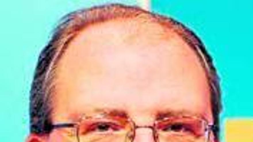 Arturo Aldecoa.