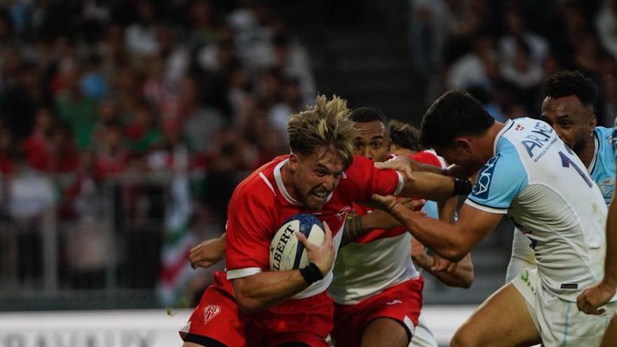 El Biarritz Olympique gana el derbi veraniego al Aviron Bayonnais