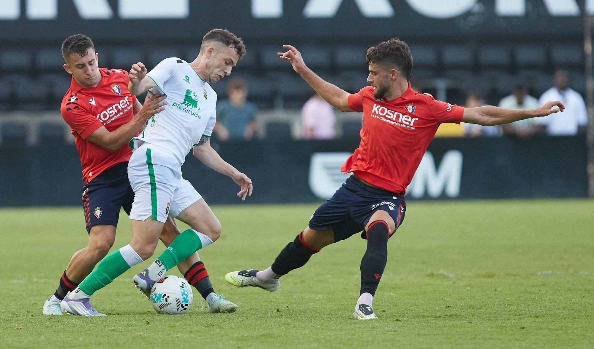 Fotos del partido amistoso entre Osasuna y Racing