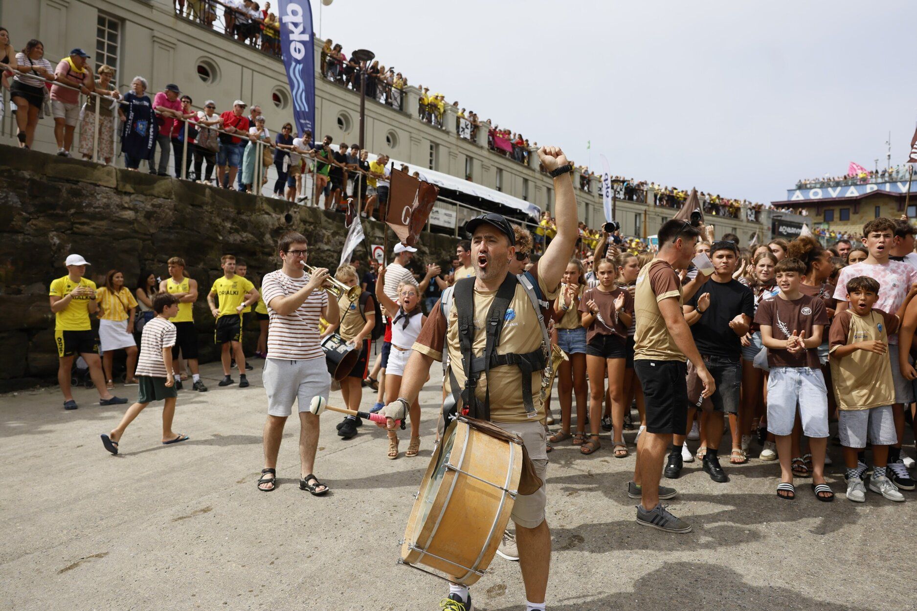 [Fotos] Donostia rema con pasión en la primera jornada de la Bandera de la Concha