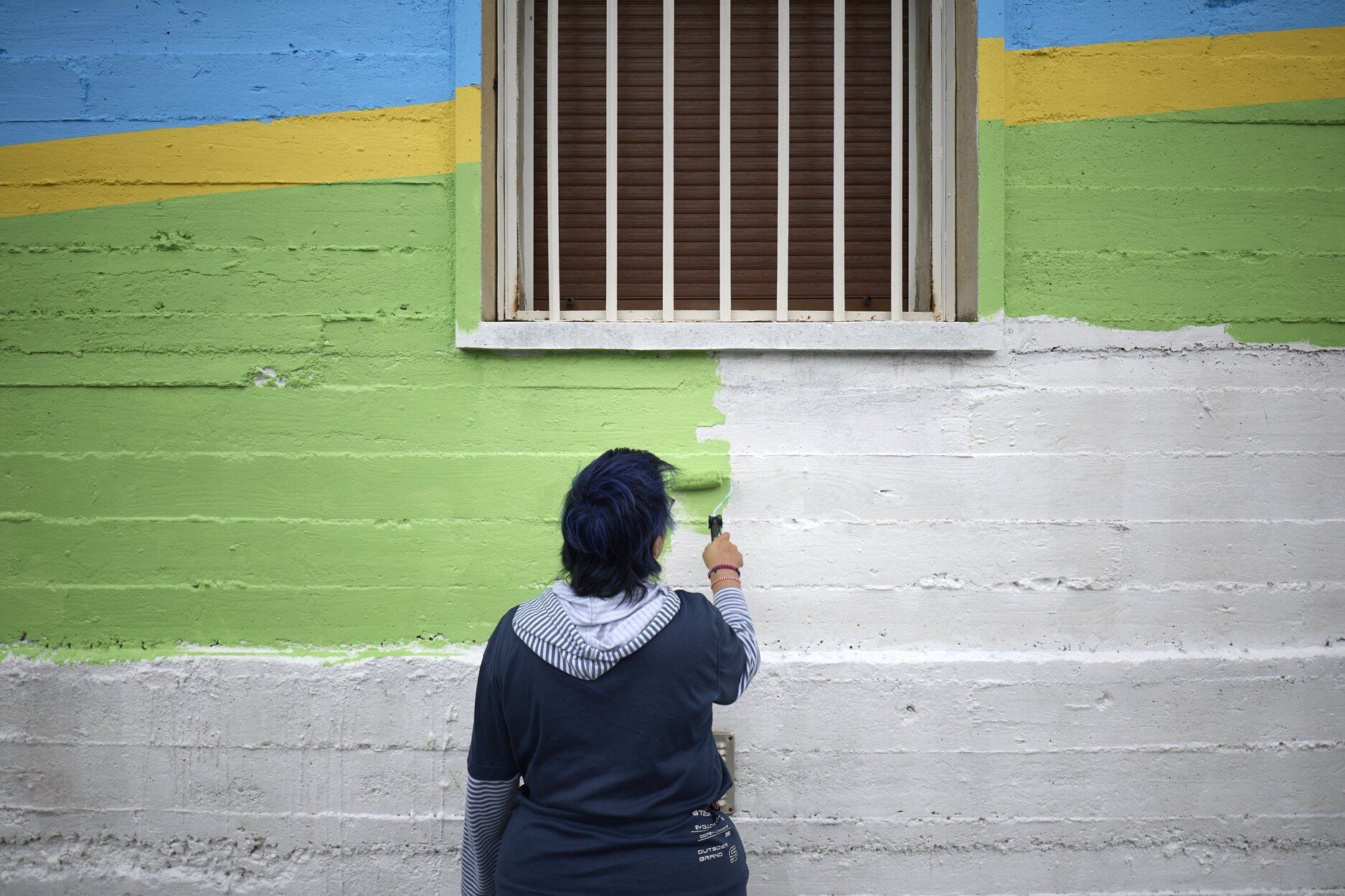 ASORNA cierra la Semana Internacional de las Personas Sordas creando un mural colectivo en su sede