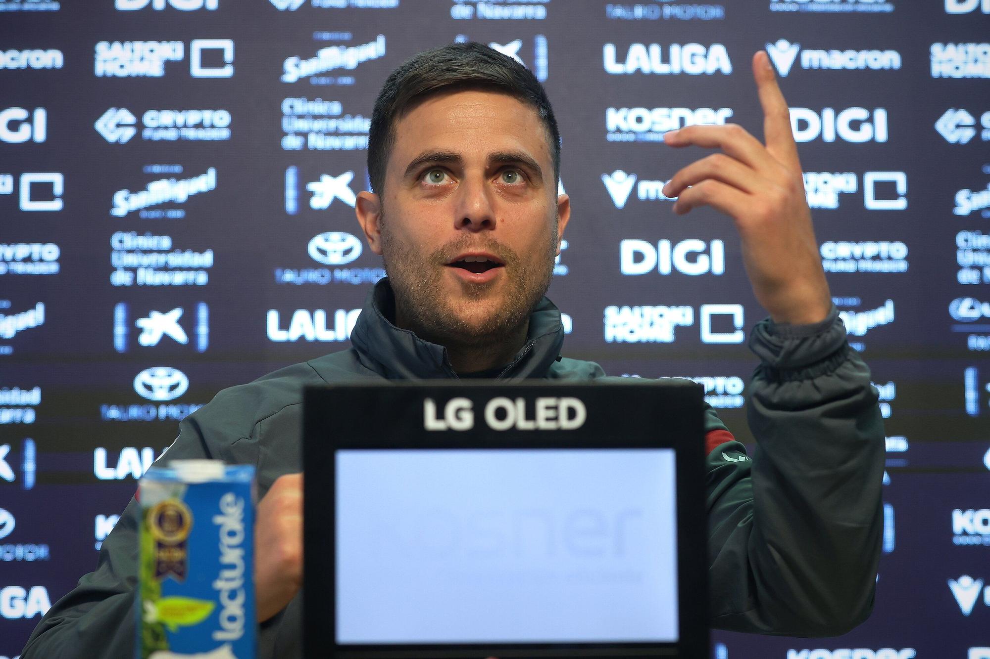 Fotos del entrenamiento de Osasuna y de la rueda de prensa de Lisci de este viernes 28 de noviembre