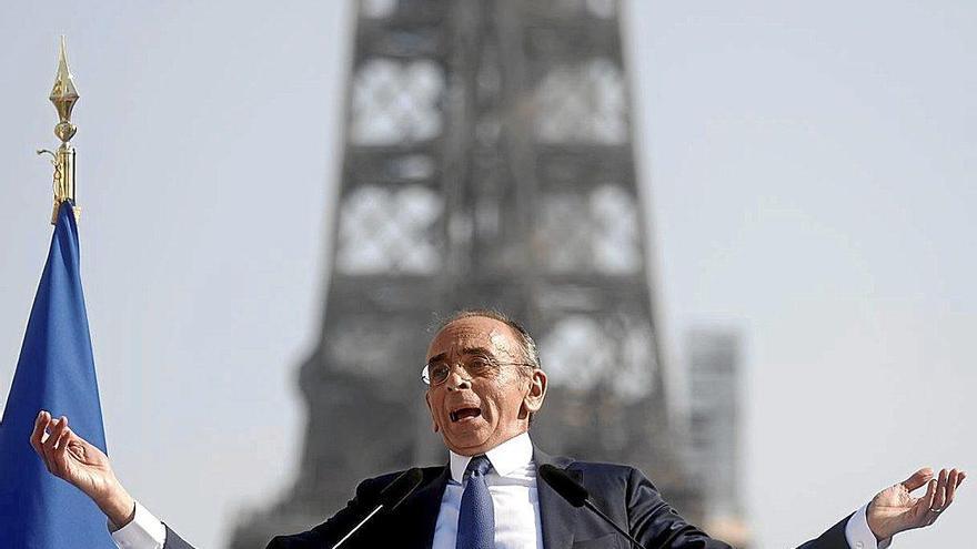 La campaña francesa arranca hoy con Macron en el papel de favorito