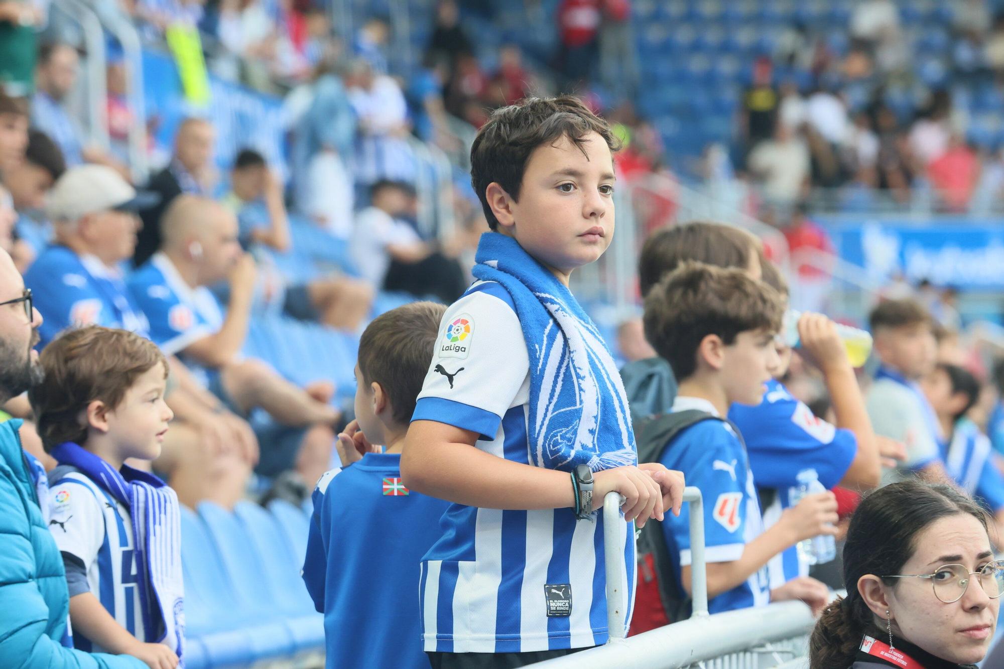 En imágenes: Mendizorroza no pudo disfrutar de un triunfo albiazul (Búscate en la grada)