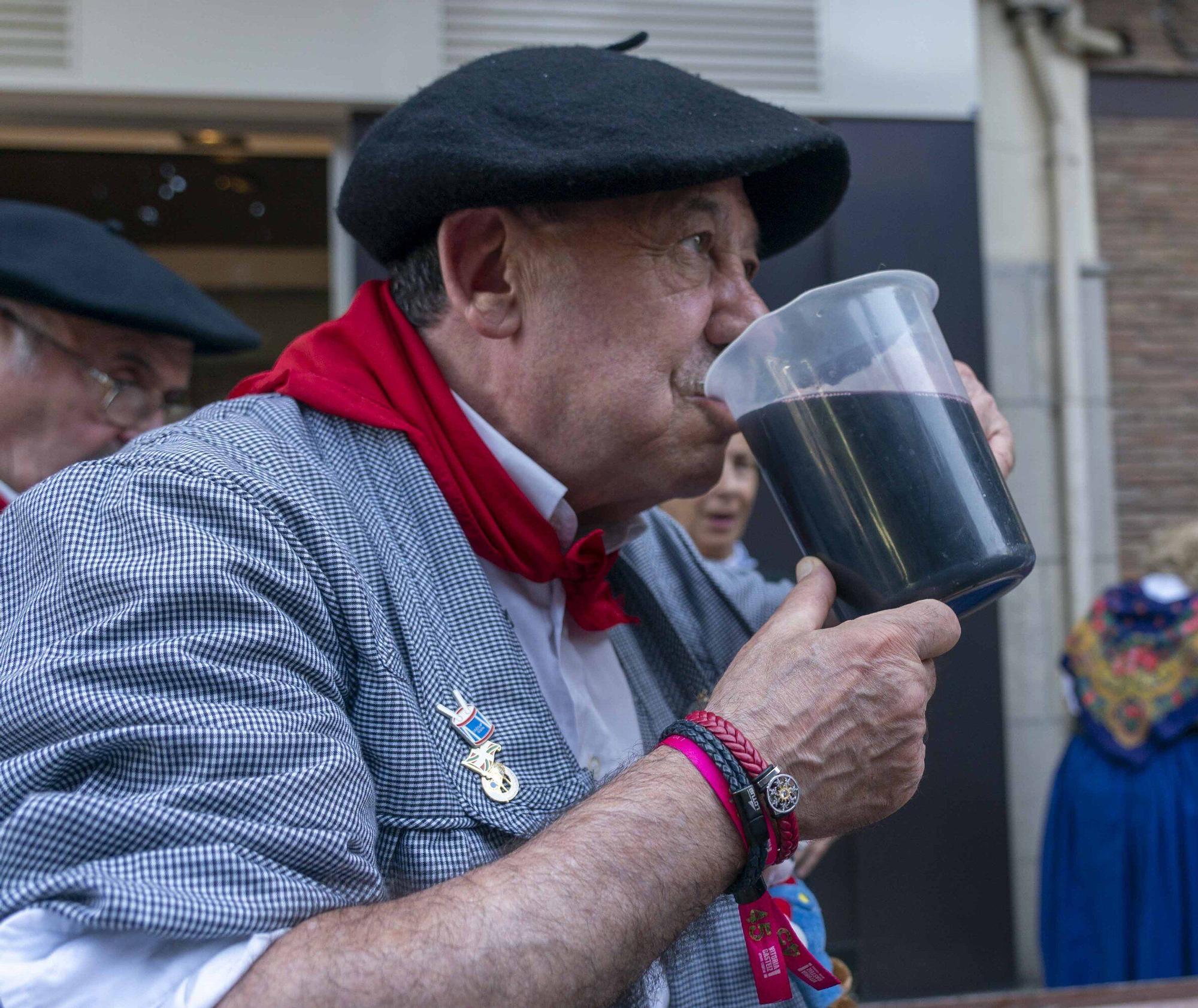 En imágenes: Blusas y neskas veteranos celebran su día en La Blanca