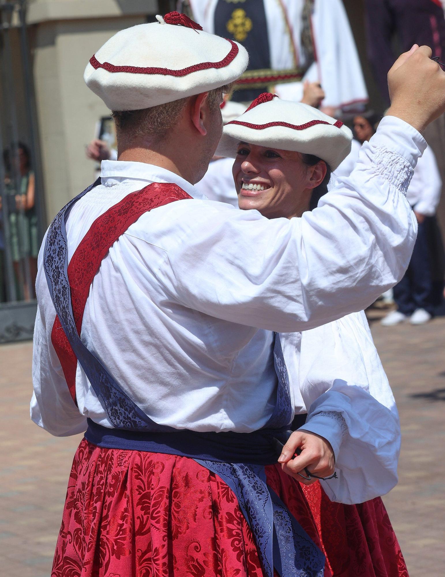Fotos del día grande de las fiestas de Burlada 2025