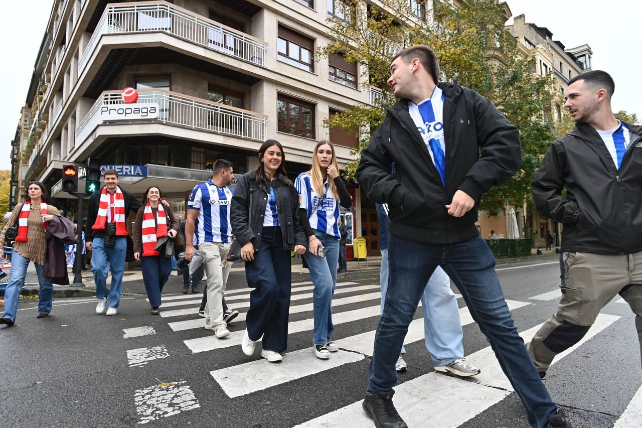 Las aficiones de la Real y Athletic ya juegan en la Parte Vieja