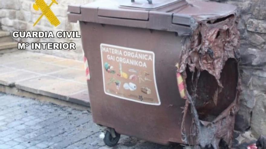 Detenida en Artajona por quemar 41 contenedores y 