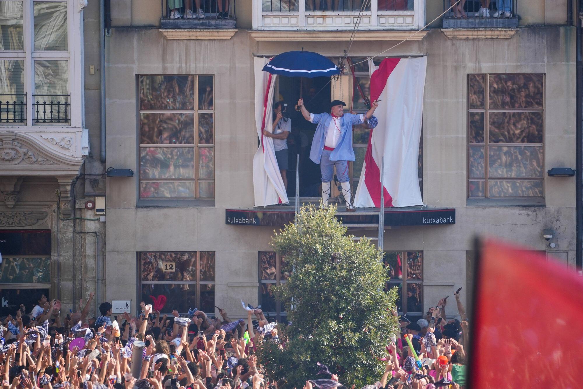 En imágenes: Así ha sido la bajada de Celedón en 2025