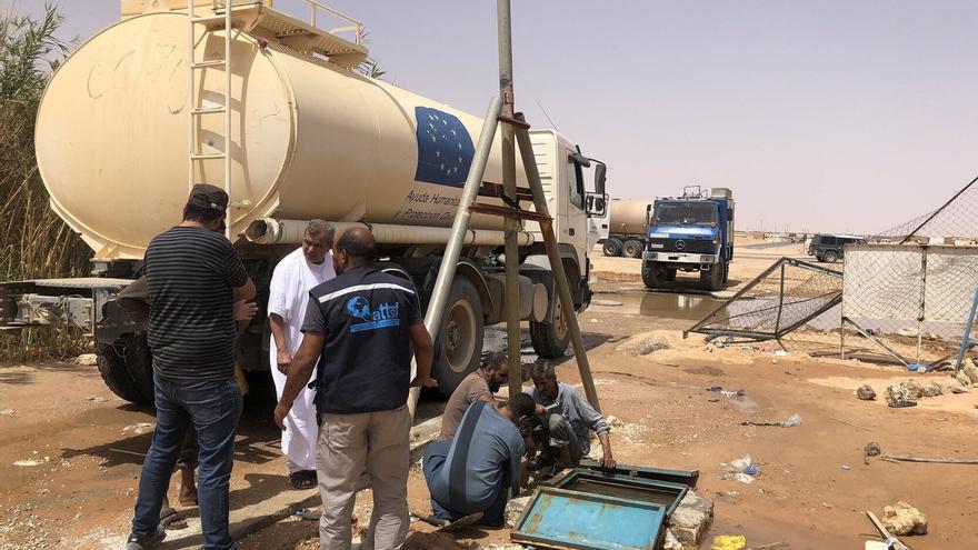 ATTsF pide ayuda urgente para mantener la distribución de agua en los campamentos saharauis: "Cada año va a peor"