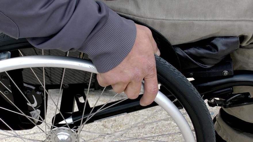 Condenan a un chofer por la muerte de un anciano en Irun cuya silla no ancló al autobús