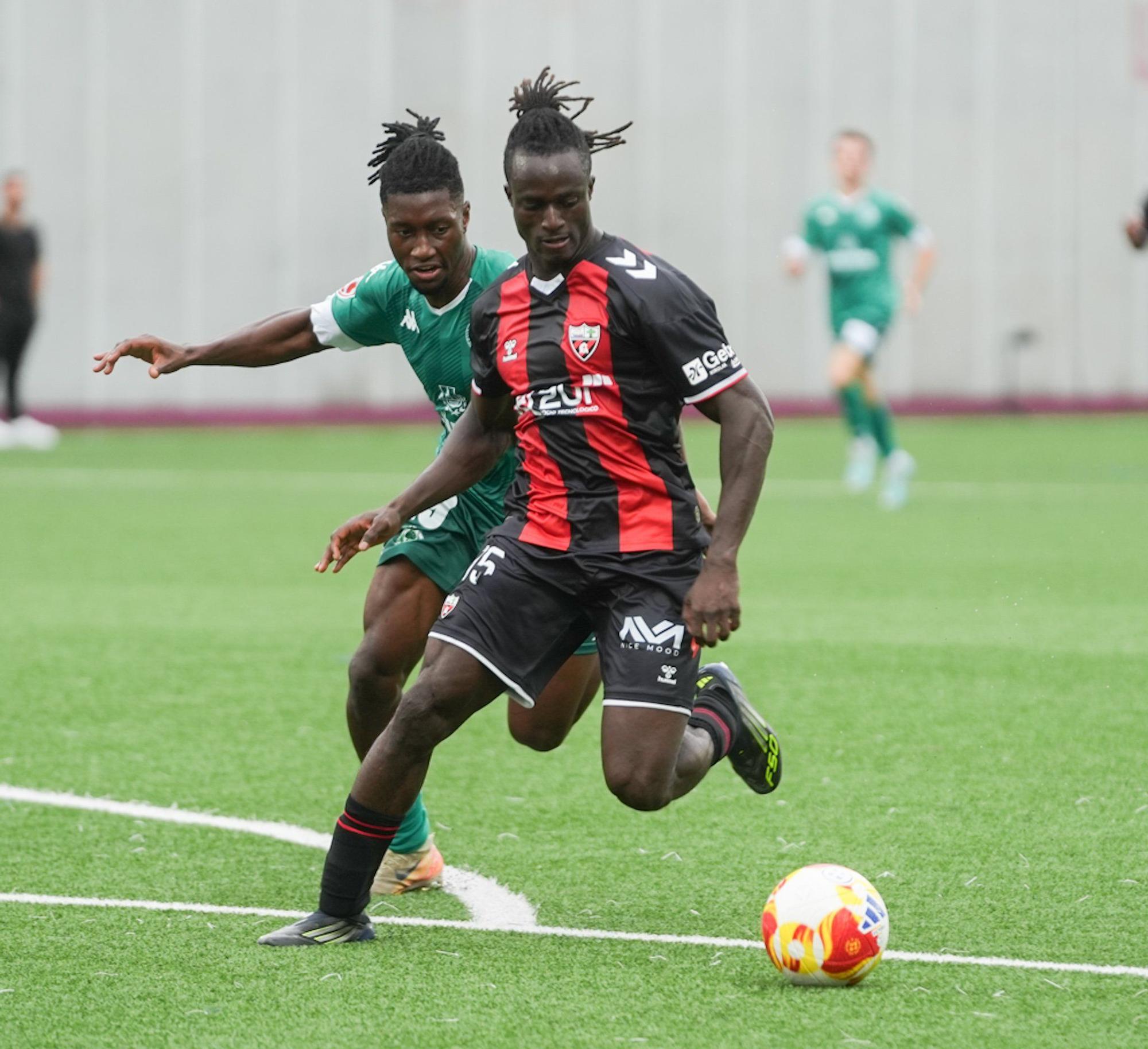 En imágenes: El Arenas vence en su debut en Primera RFEF