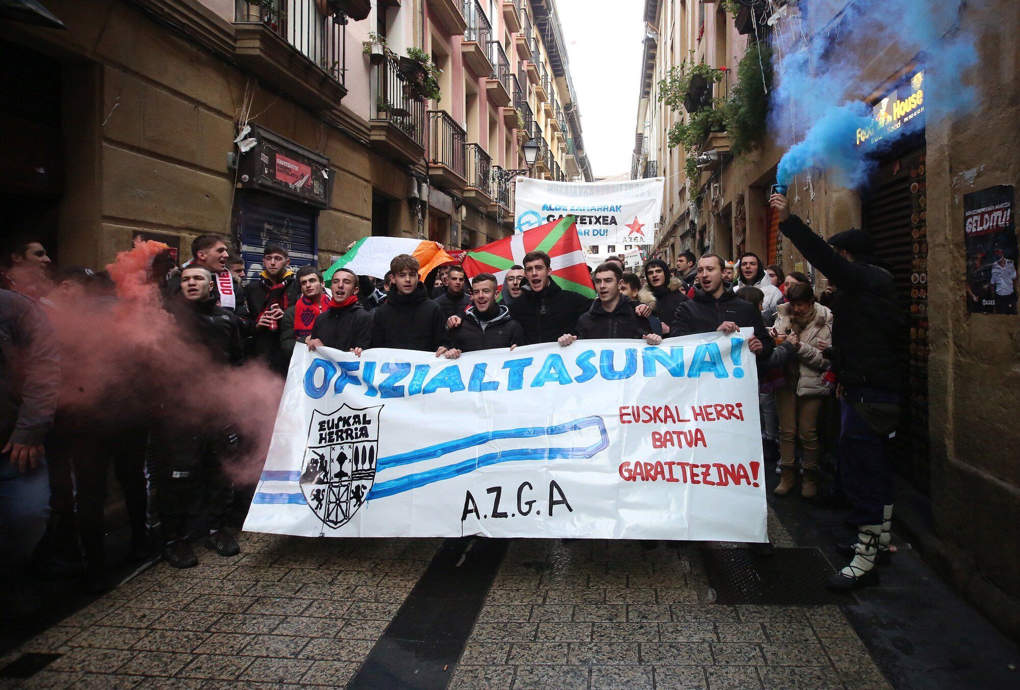 Carnaval rojillo en Donosti