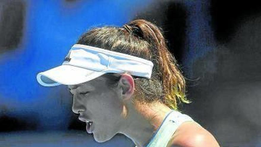 Muguruza sufre para vencer a Erakovic