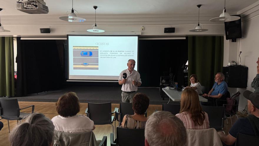 "Las revisiones del carné deberían ser más exhaustivas y pausadas"