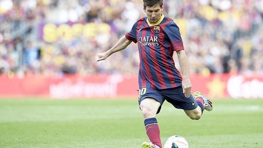 Messi firma su nuevo contrato antes de viajar a Argentina