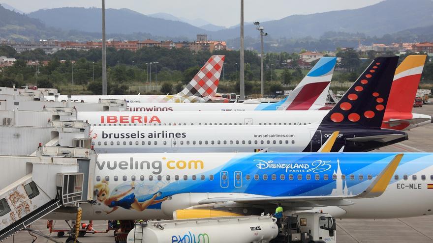 El aeropuerto de Bilbao supera en junio los pasajeros domésticos de hace tres años