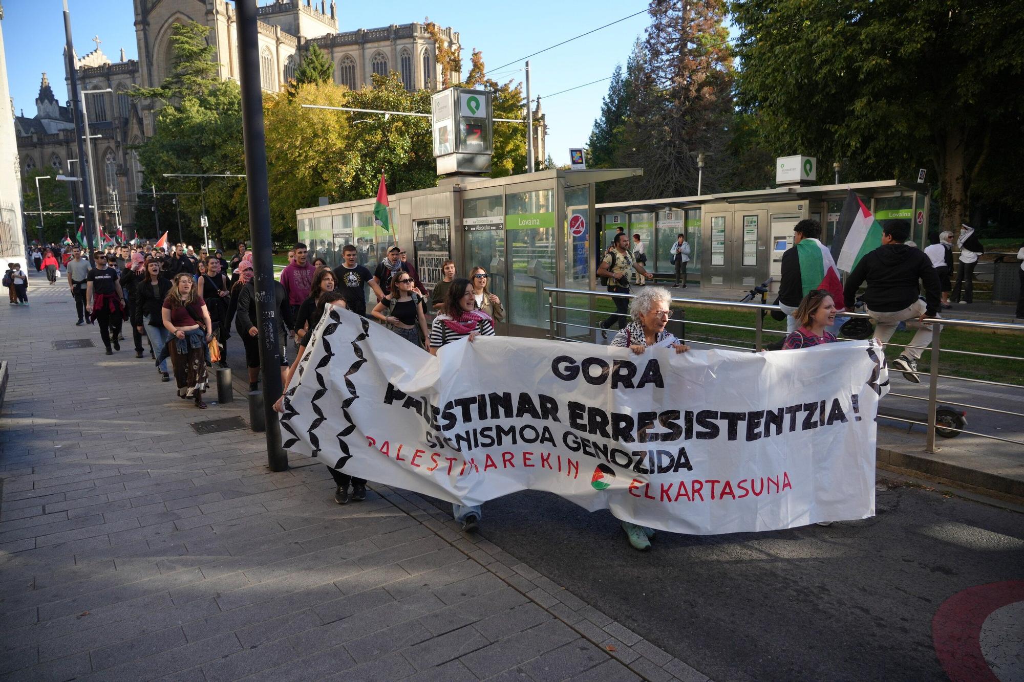 Manifestación en favor del pueblo de Gaza en Vitoria