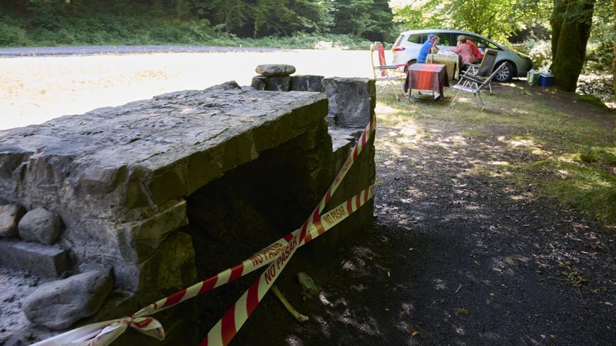 Policía Foral sorprende a varias personas encendiendo barbacoas en plena alerta por riesgo extremo de incendios