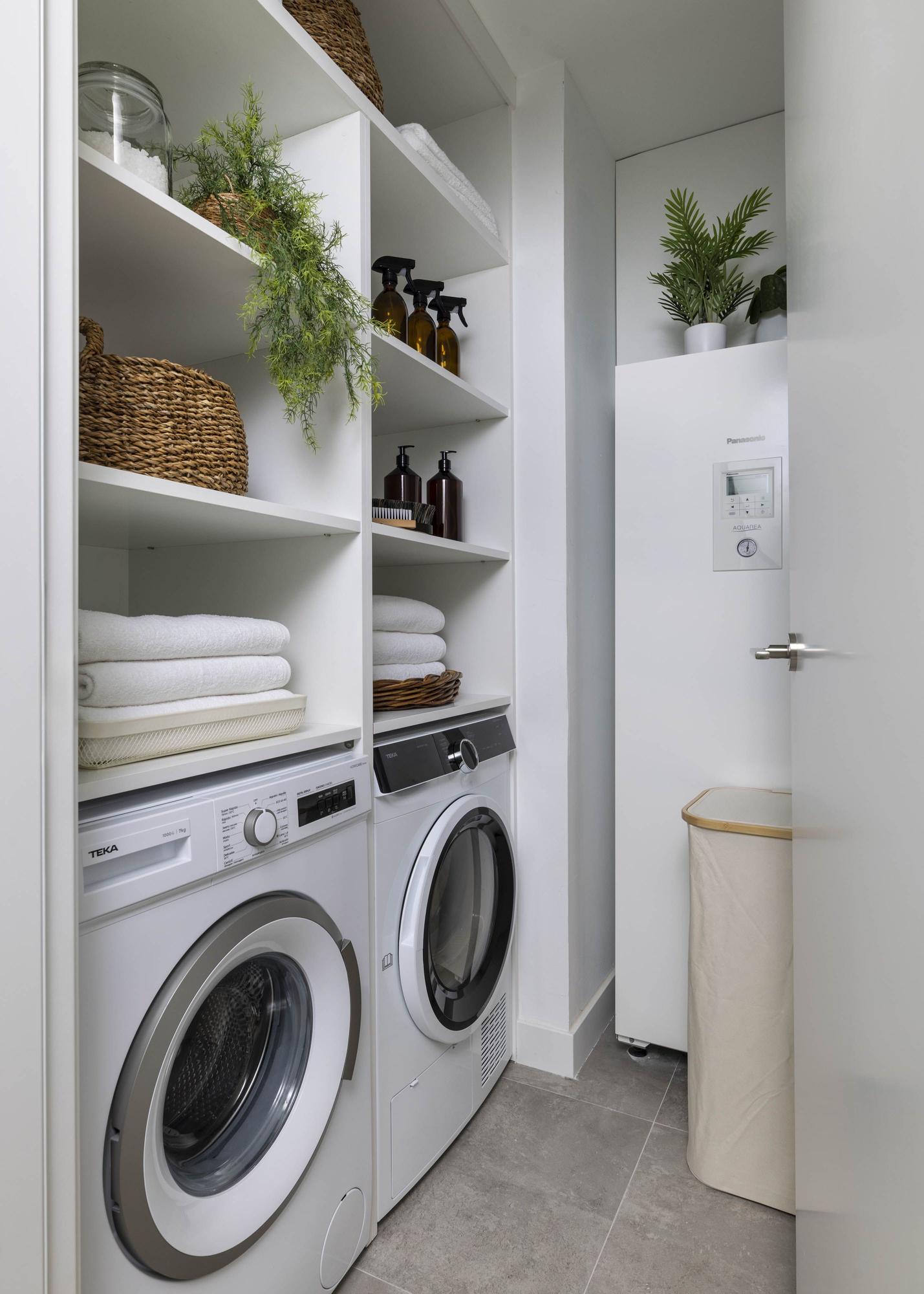 En imágenes: Pequeño pero muy bien aprovechado, así es este piso de 73 metros cuadrados