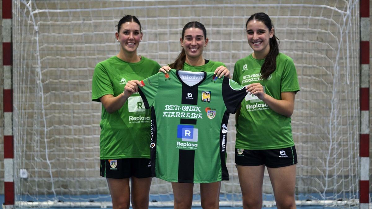 Casasola (i), Ventura y Orbañanos, los refuerzos de esta temporada.