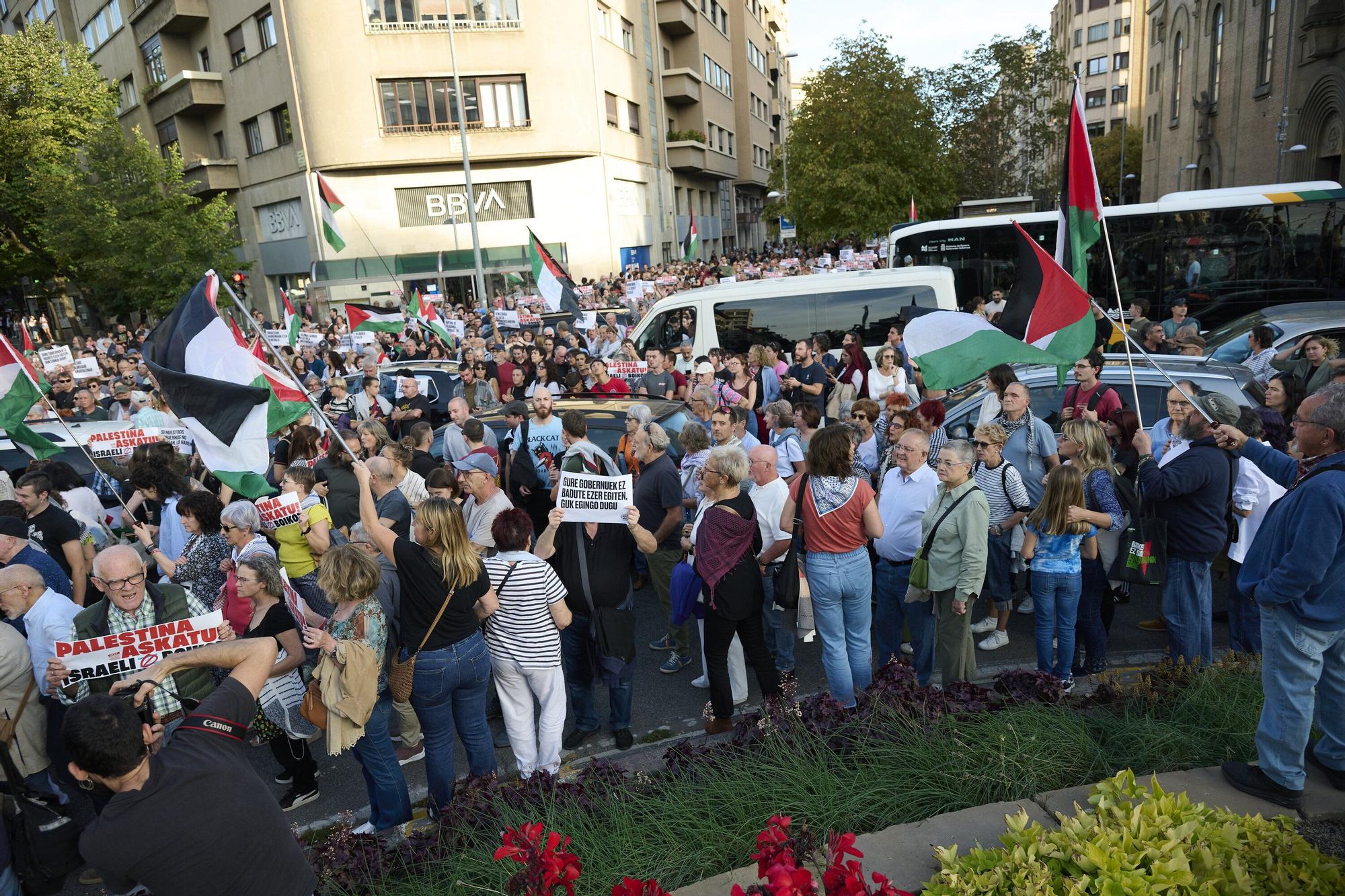 Concentración en Pamplona contra la detención de la flotilla humanitaria a Palestina