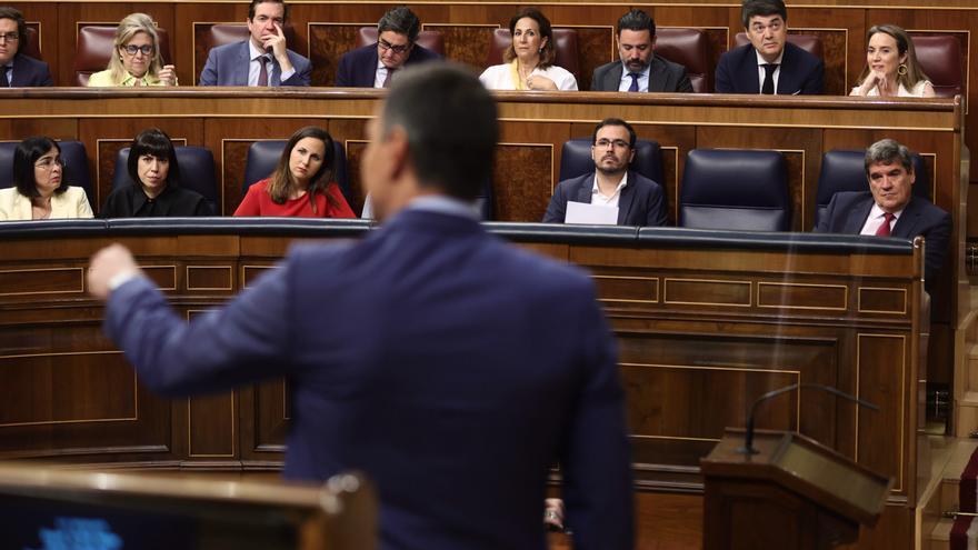 Casi en cualquier sitio se vive mejor y se trabaja menos que en política