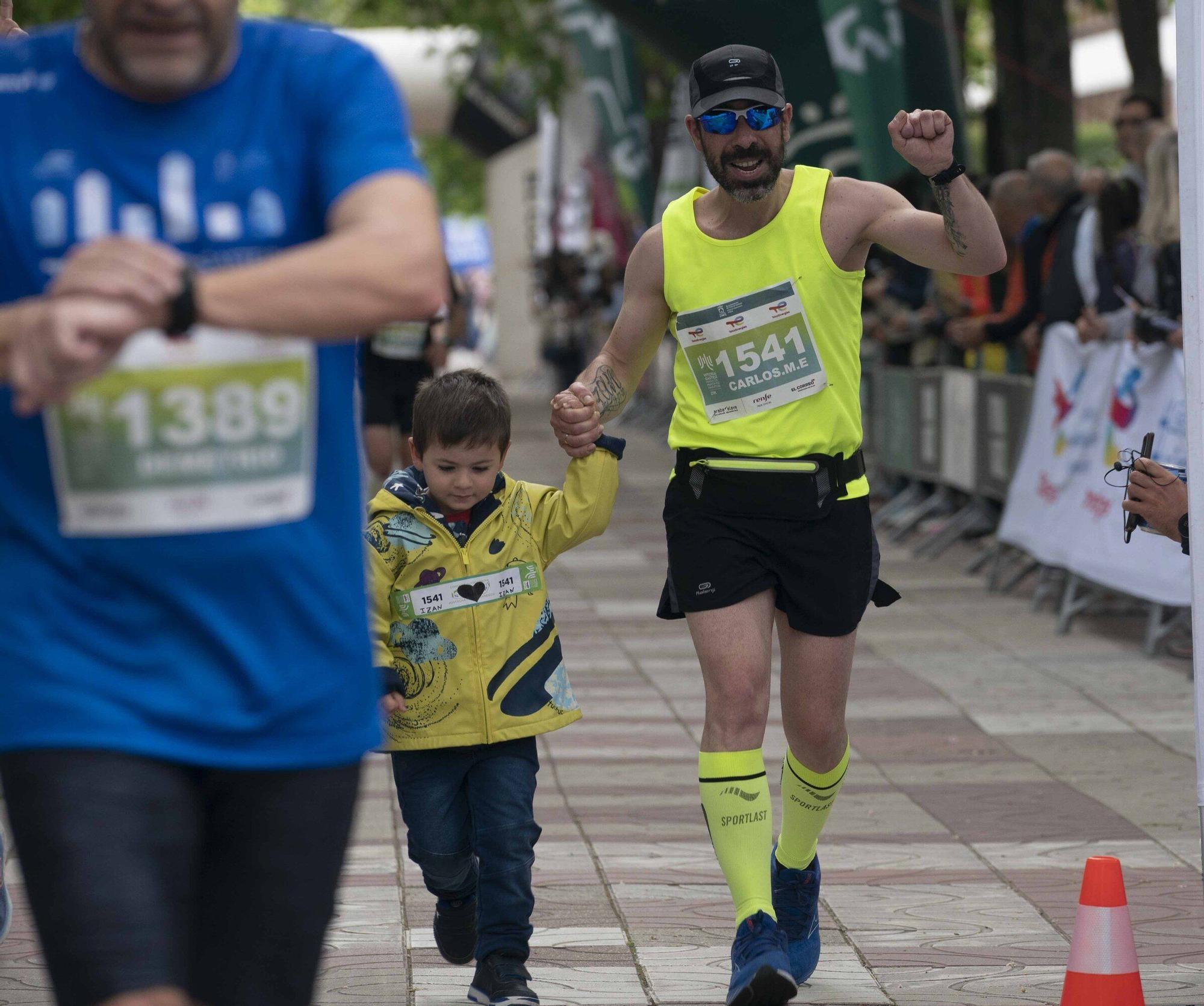 Las mejores imágenes de la Maratón Martín Fiz (¡Búscate en las fotos!)