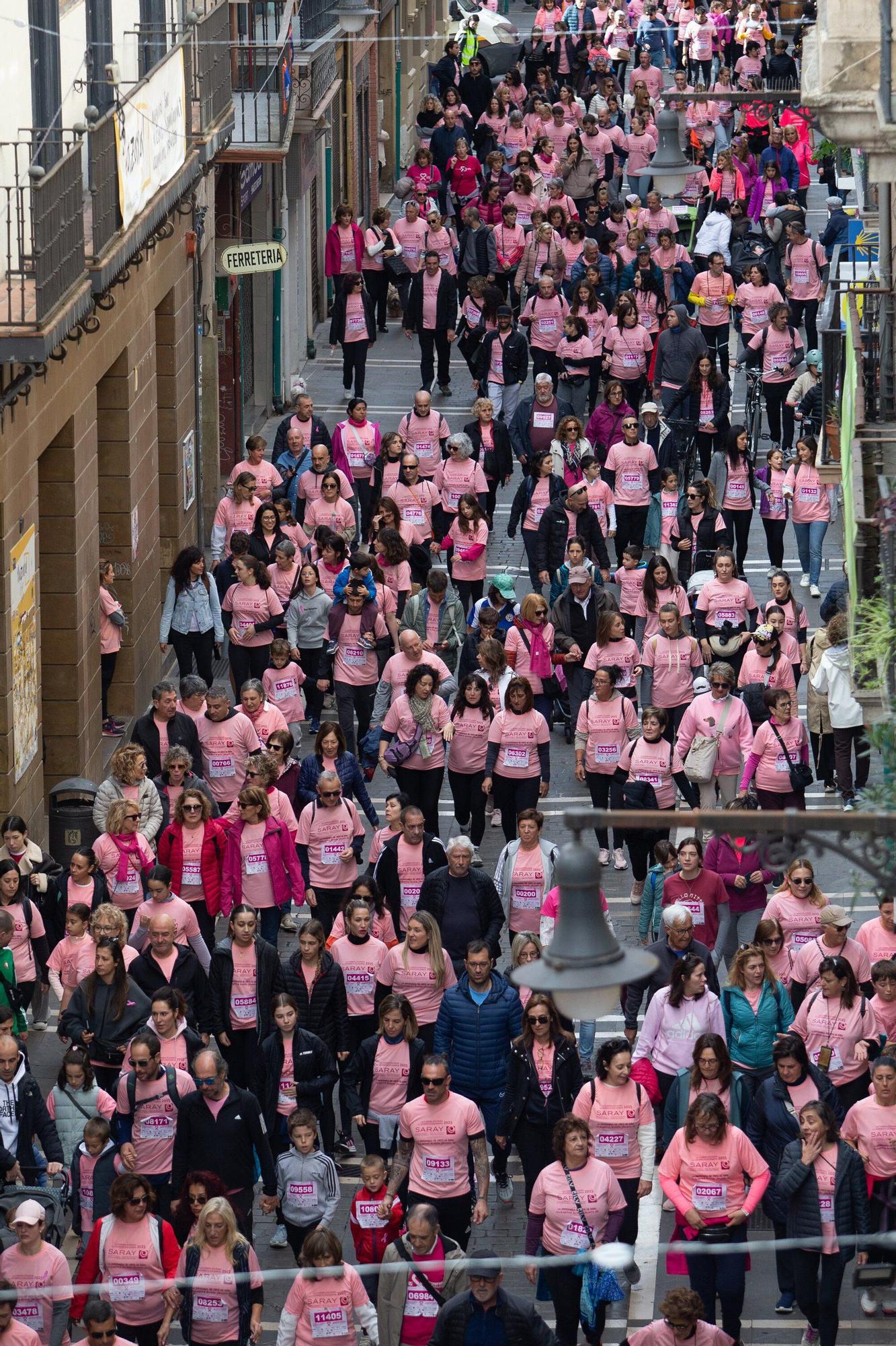 Fotos de la Carrera contra el Cáncer de Mama de Saray en Pamplona 2025