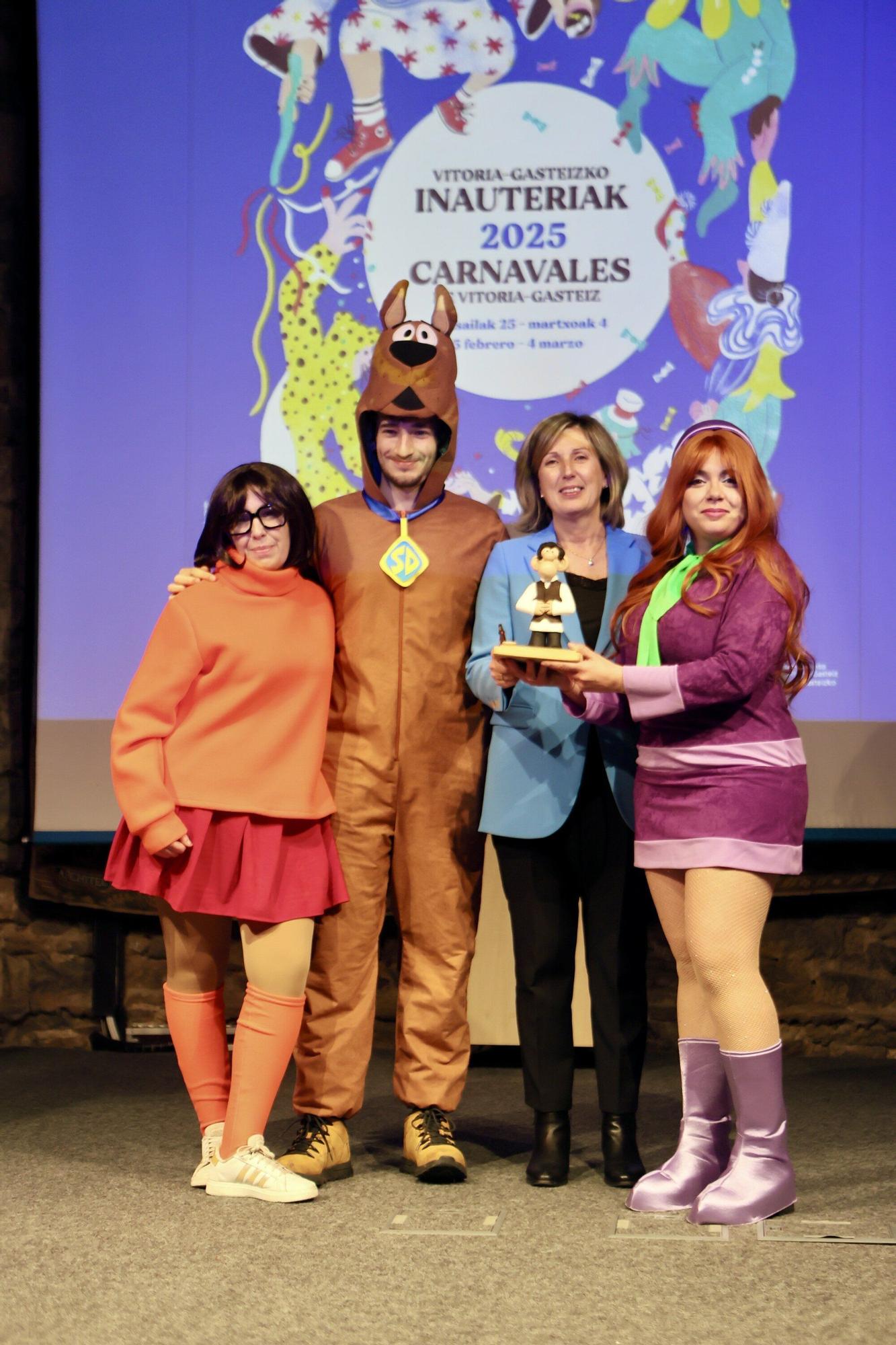 En imágenes: Presentación de Carnaval de las comparsas en el Palacio Villa Suso