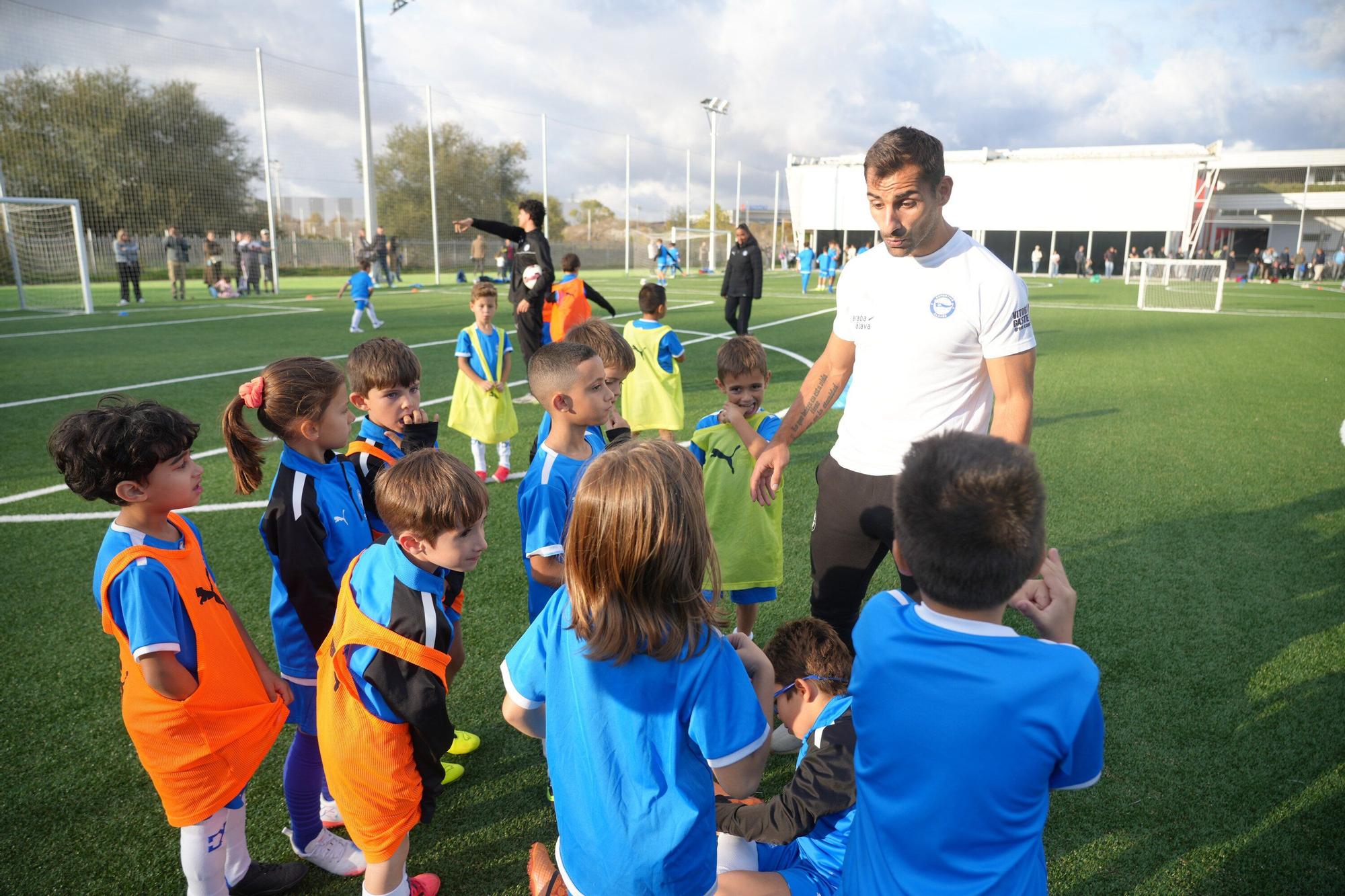En imágenes: Comienza el curso en la Escuela de Fútbol del Alavés