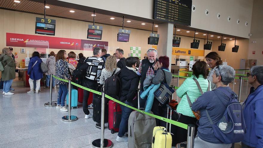Navarra reorienta su plan y renuncia por ahora a los vuelos directos a Europa en el aeropuerto de Noáin - Pamplona