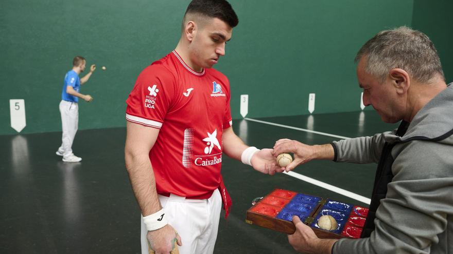 En imágenes | Elección de material de la final del Manomanista Serie B