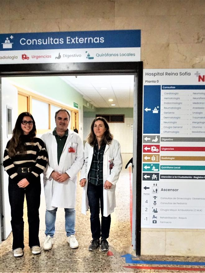 De izquierda a derecha, Itsaso Iriondo, Santiago Urmeneta y María Carmen Sola Sorbet