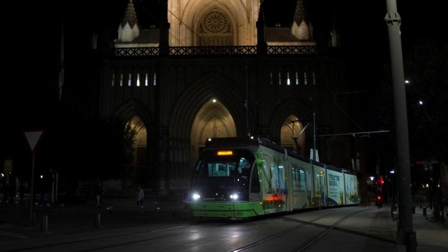 La alcaldesa de Vitoria solicita al Gobierno vasco que haya tranvía nocturno en las fiestas de San Prudencio